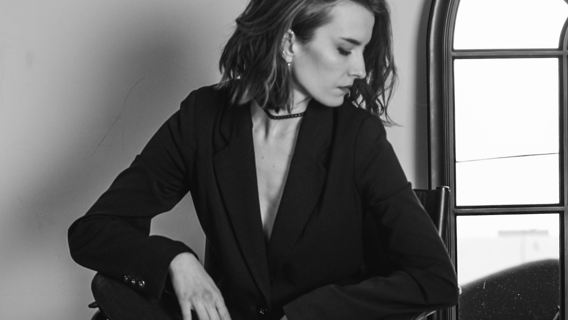 De la Office la Vernisaj in 2 minute