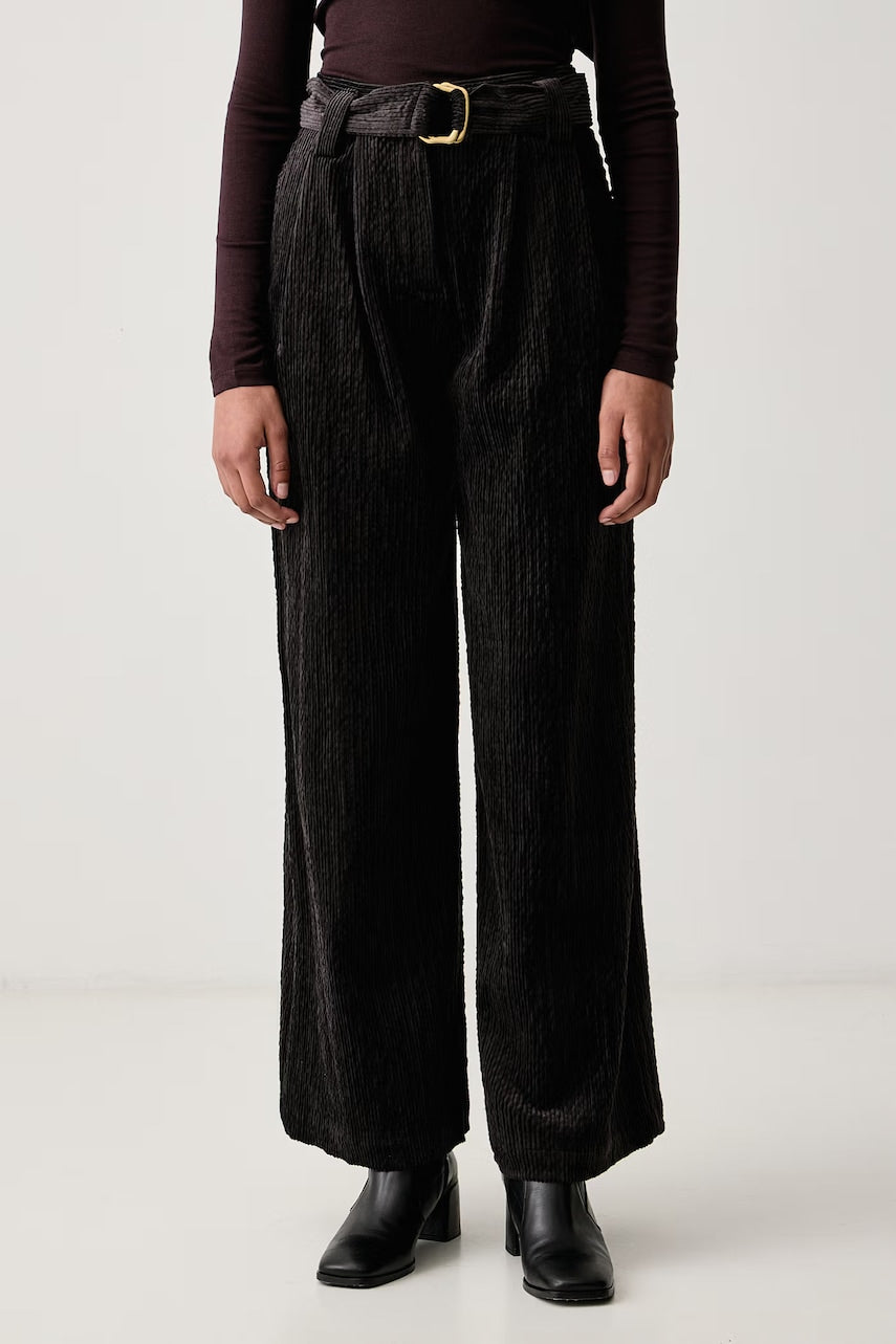 Sessun Pantaloni wide leg pentru femei din catifea reiata